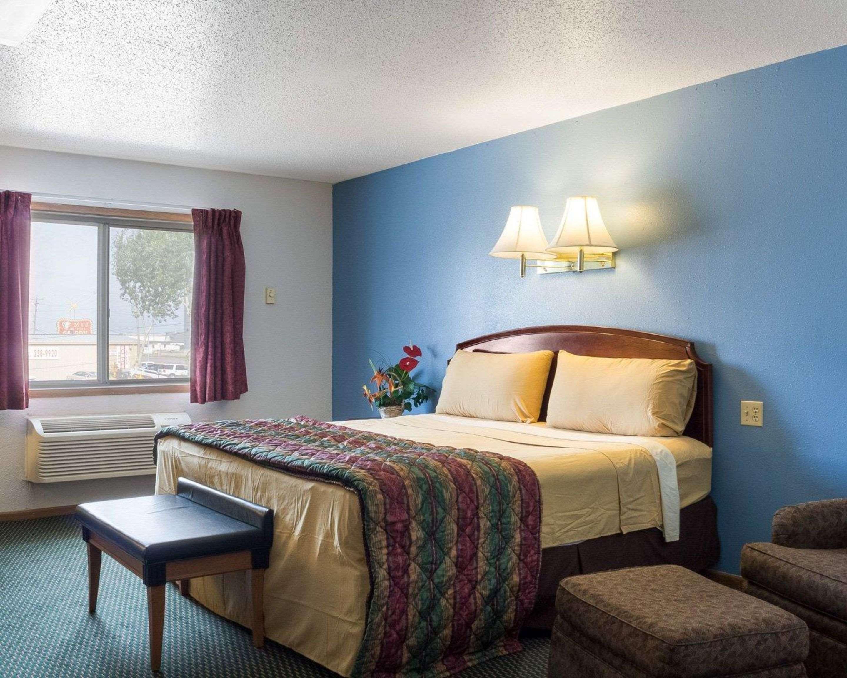 فندق رودواي إن West Fargo المظهر الخارجي الصورة