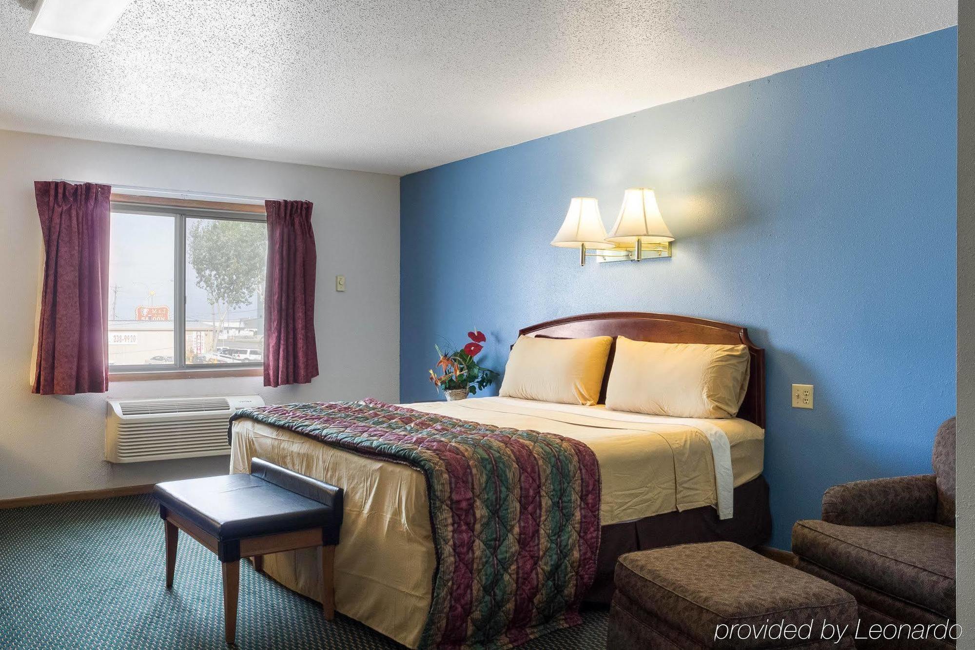 فندق رودواي إن West Fargo المظهر الخارجي الصورة